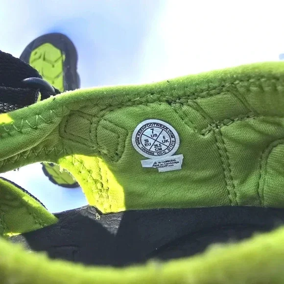 Keen Newport H2 Hiking Outdoors Water Sport Sandals Black Women 8-8.5 Big Kid 7 - Picture 8 of 12